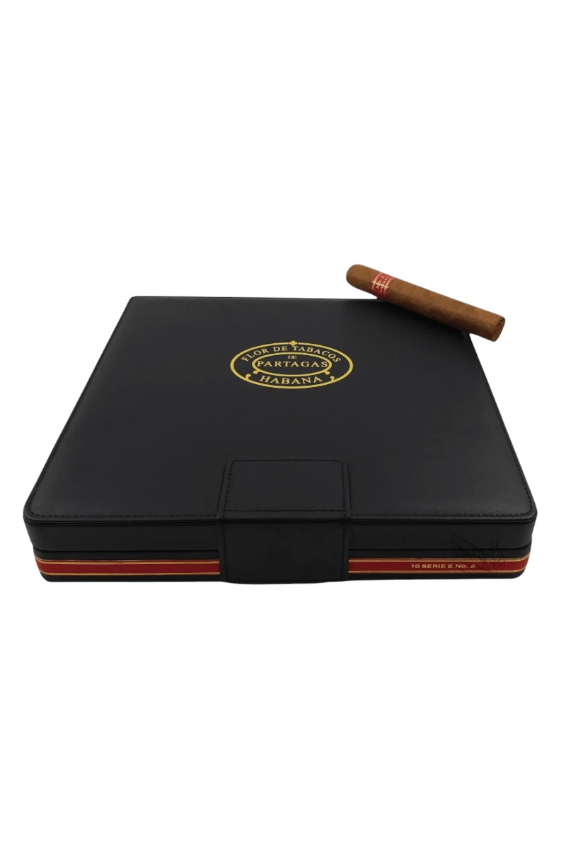 มีอุปกรณ์เสริมอะไรบ้างที่แนะนำสำหรับ Travel Humidor นี้?