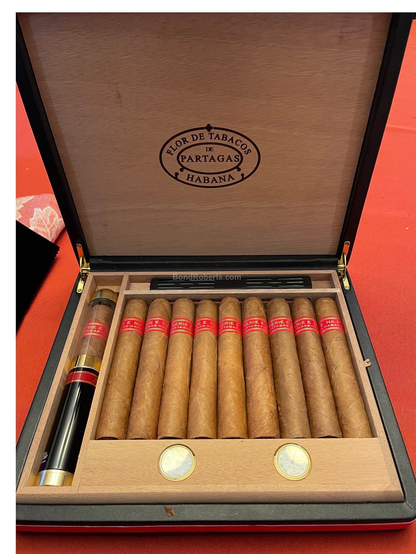 Travel Humidor คืออะไร และทำไมถึงสำคัญสำหรับผู้สูบบุหรี่?