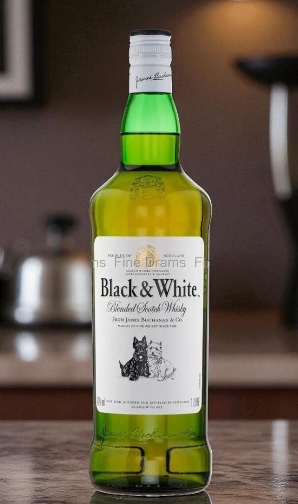 Black & White 700 ml วิสกี้ วิสกี้ รูปปกสินค้า ผลไม้สุก, วานิลลา, โอ๊ค และเครื่องเทศ