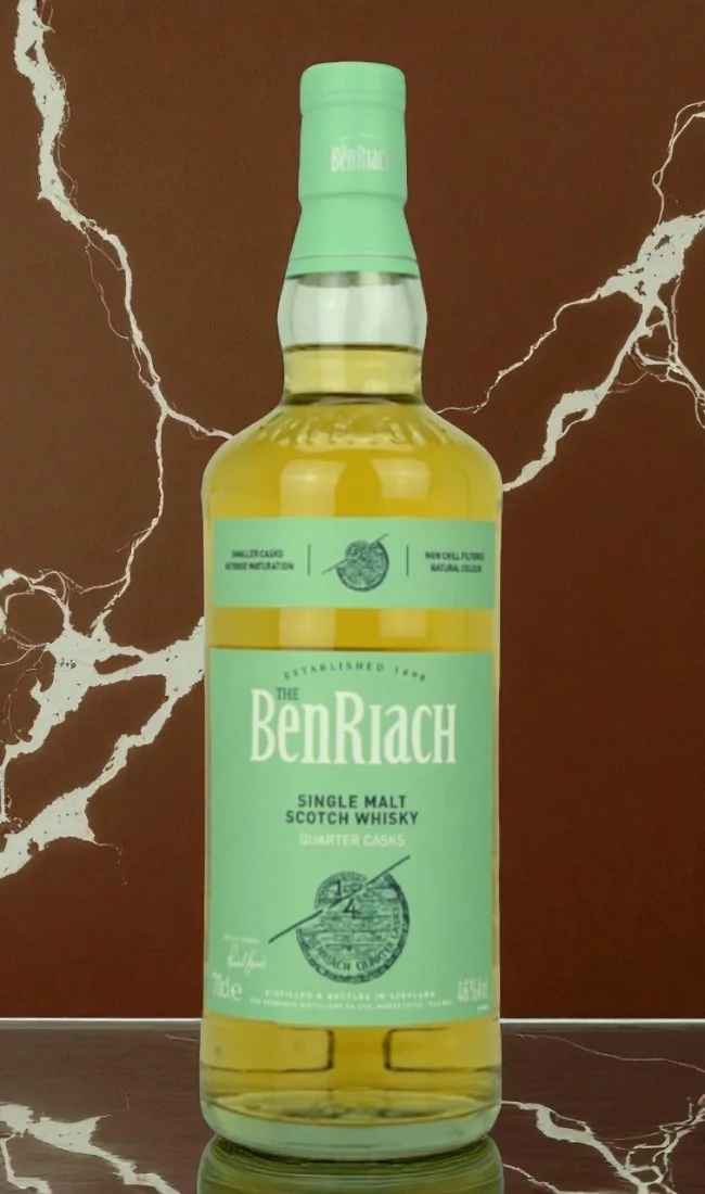ียมด้วย Hendricks Gin จินระดับมาสเตอร์พีซที่รังสรรค์อย่างวิจิตรบรรจงเพื่อผู้ที่หลงใหลในความประณีต...
