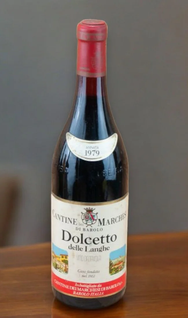 วิไลด้วย 1975 Freisa d'Asti Antico Podere Conti della Cremosina ไวน์แดงระดับวินเทจชั้นเลิศจากแบรน...