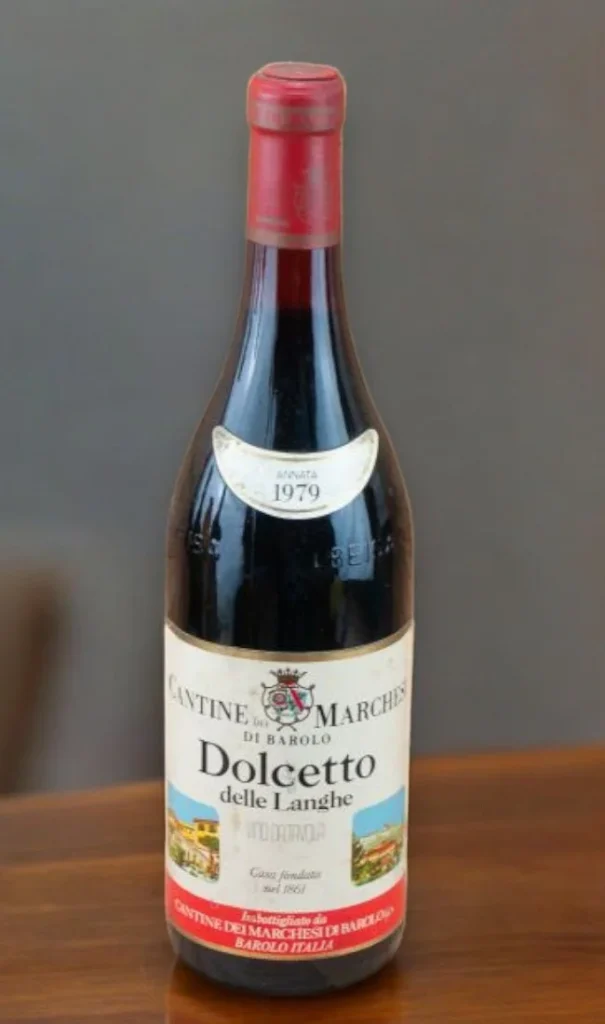 วิไลด้วย 1975 Freisa d'Asti Antico Podere Conti della Cremosina ไวน์แดงระดับวินเทจชั้นเลิศจากแบรน...