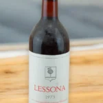 975 Lessona Tenuta OrmezzanoLessona คือหนึ่งในพื้นที่ผลิตไวน์ที่เล็กและเก่าแก่ที่สุดแห่งอิตาลี ที...