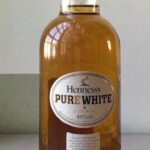 Hennessy Pure White 750 ml คอนญัก คอนญัก รูปปกสินค้า ดอกไม้ ผลไม้เมืองร้อน หวานนุ่ม และสัมผัสเบา