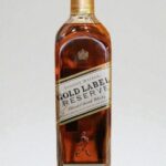 Johnnie Walker Gold Label 700 ml วิสกี้ วิสกี้ รูปปกสินค้า น้ำผึ้ง วานิลลา ผลไม้ และควันบางๆ