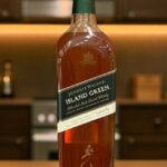 Johnnie Walker Island Green 700 ml วิสกี้ วิสกี้ รูปปกสินค้า ควันอ่อน มอลต์ ผลไม้ และโอ๊ค