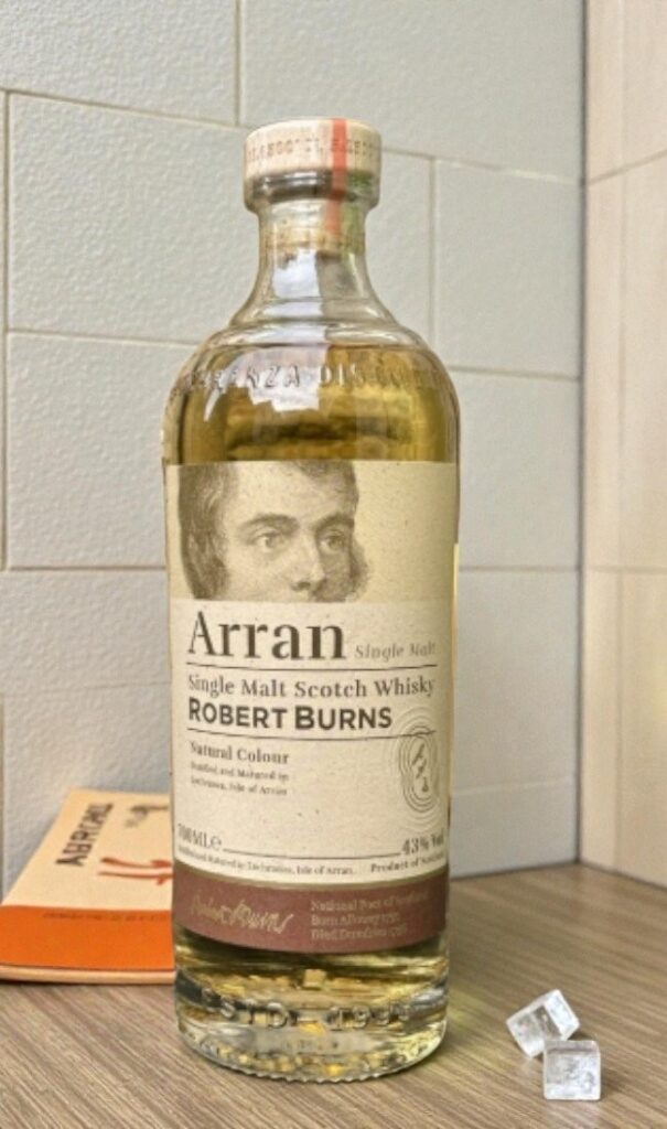 Robert Burns Arran Single Malt Scotch Whisky 700 ml วิสกี้ วิสกี้ รูปปกสินค้า น้ำผึ้ง วานิลลา ผลไม้สด ครีมมี่ และเครื่องเทศอ่อน