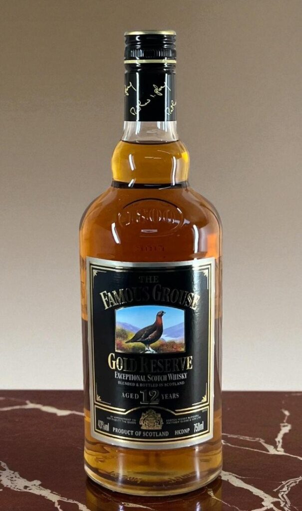 The Famous Grouse Gold Reserve 12 Year 700 ml วิสกี้ วิสกี้ รูปปกสินค้า น้ำผึ้ง วานิลลา ผลไม้สุก และโอ๊คกลมกล่อม
